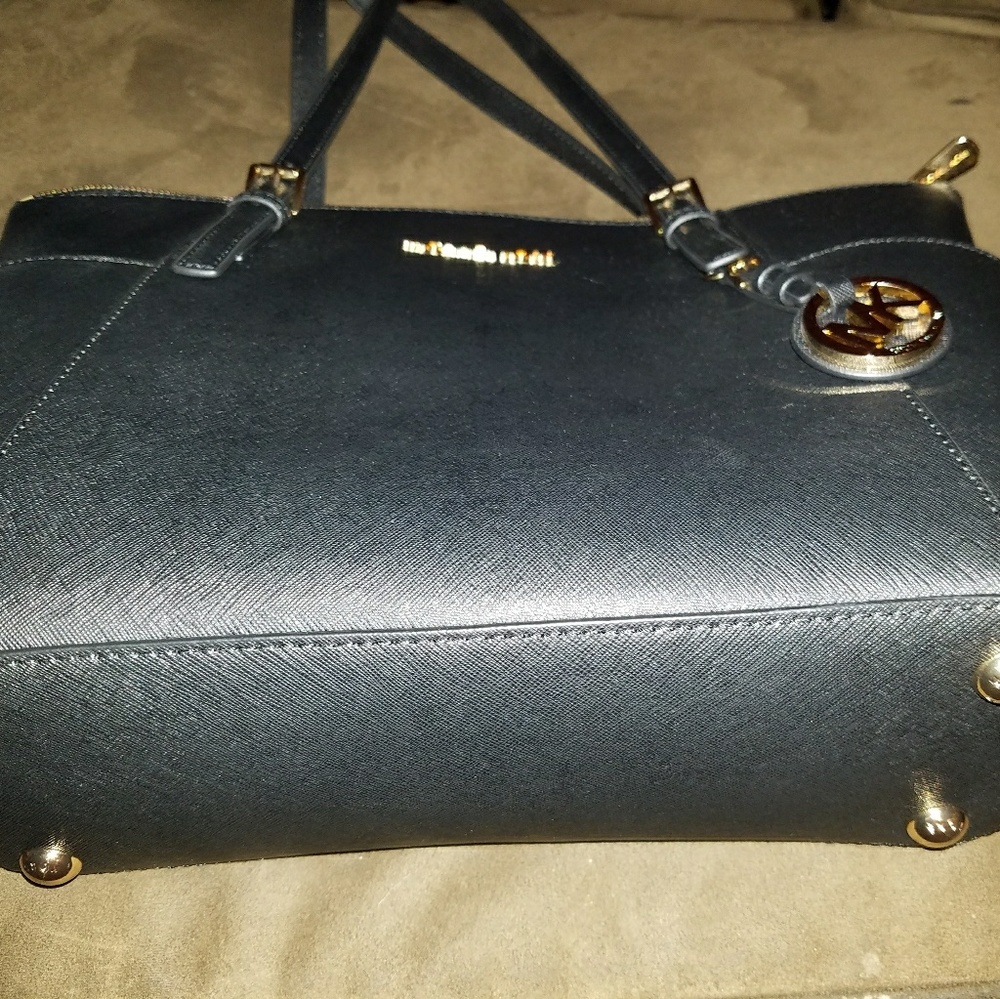Michael Kors Tote - Picture 5 of 8
